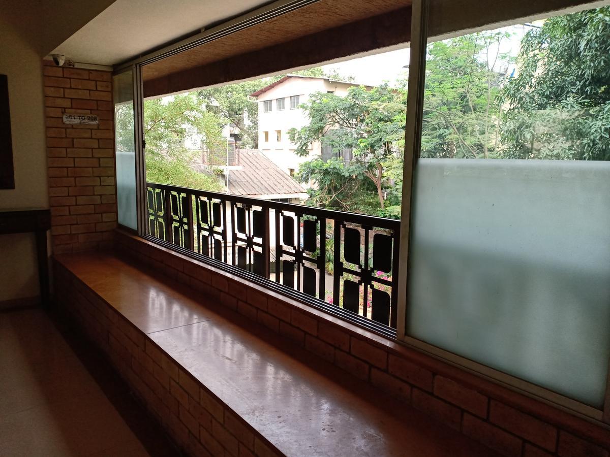 Hotel Chandralok Lonavala Esterno foto
