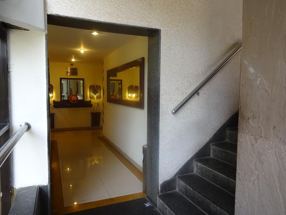 Hotel Chandralok Lonavala Esterno foto