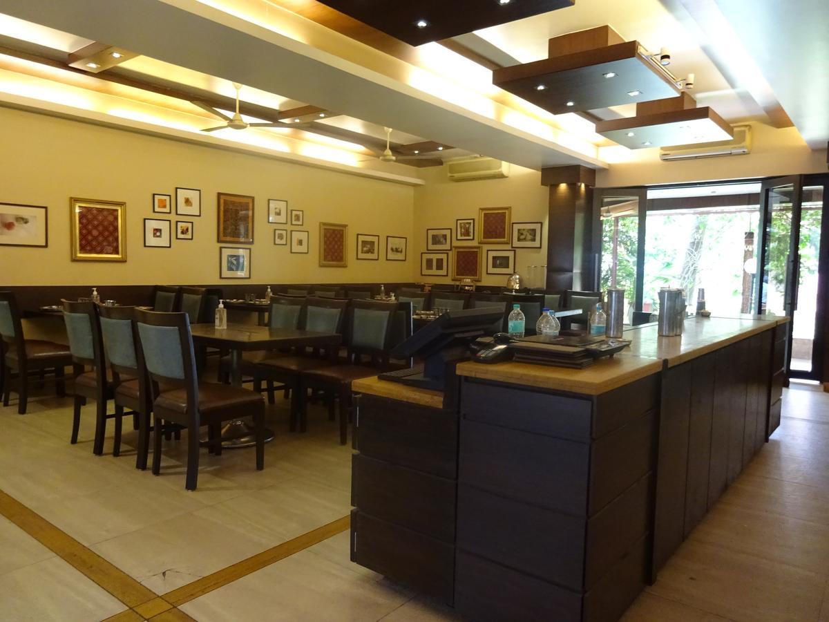 Hotel Chandralok Lonavala Esterno foto